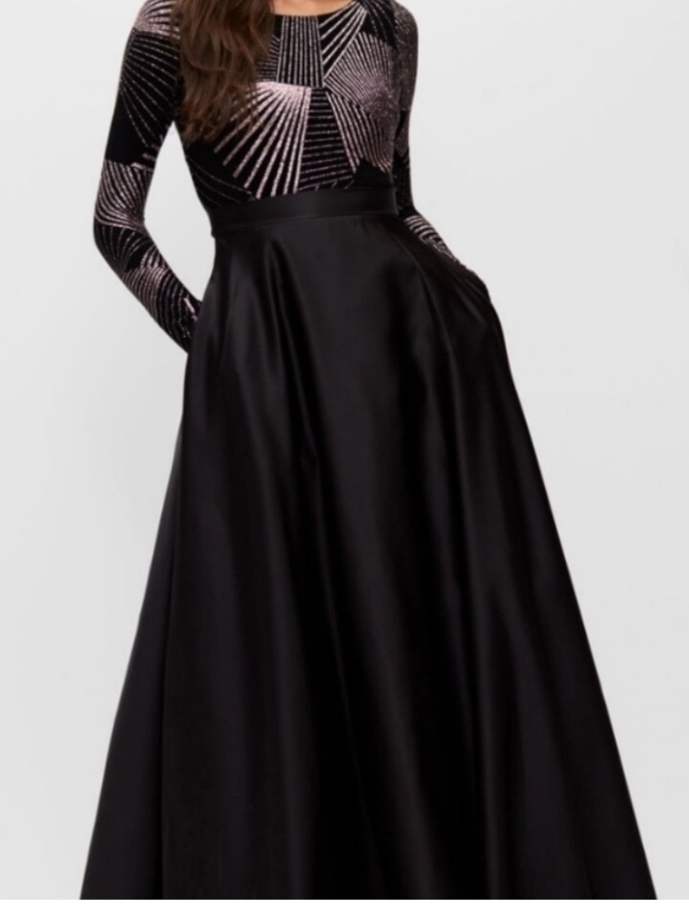 Betsy & Adam Black Long Sleeve Glitter Gianni Gown - Picture 4 of 4